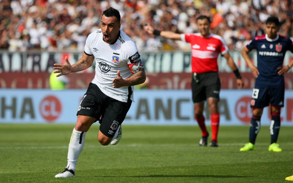 Libro conmemorativo gol 216 Esteban Paredes